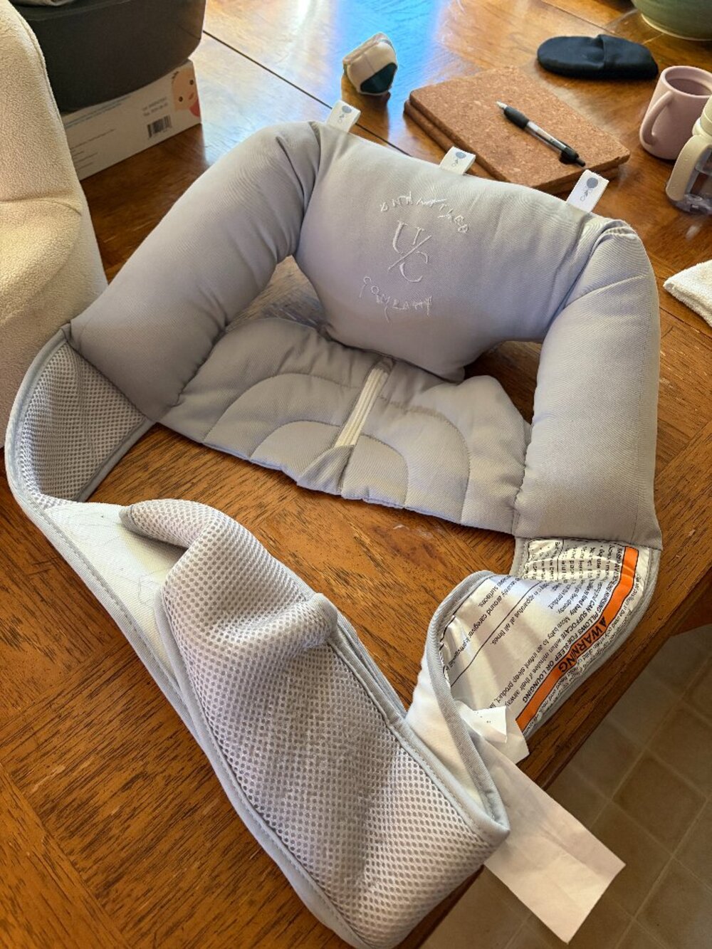 Winglet - baby travel pillow